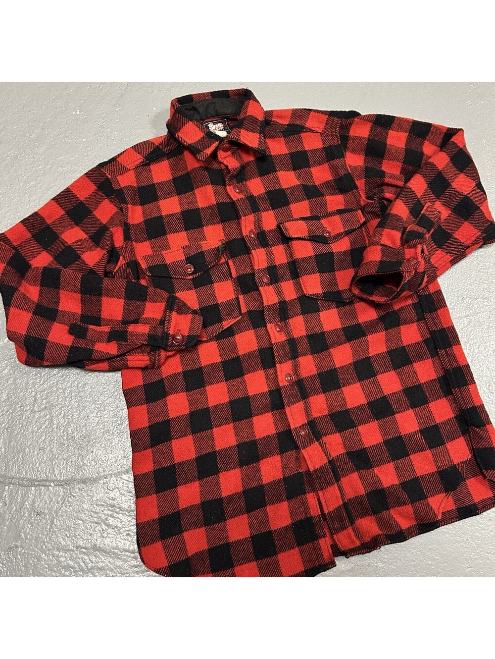VINTAGE 1940s Woolrich Buffalo Plaid Wool Flannel Button Shirt Red Black Size M